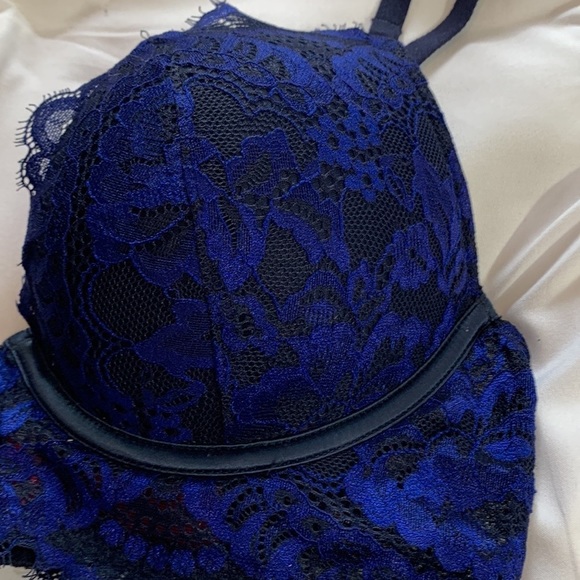 La senza Beyond Sexy Blue Lace Bra 34 C - Picture 2 of 9